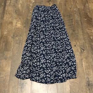 Women’s Medium Abercrombie Sheer Maxi Skirt